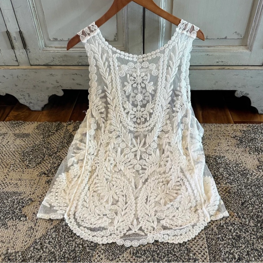 New White Eyelet Lace Tank Top Sleeveless Blouse Layering Boho - Picture 6 of 10
